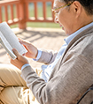 70歲老年人還能買保險嗎？可以買什么保險？